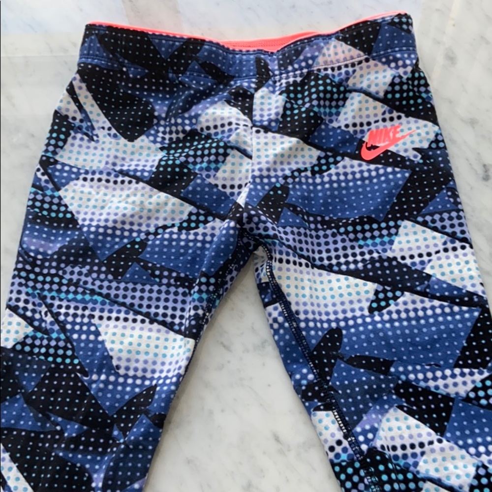Nike girls leggings